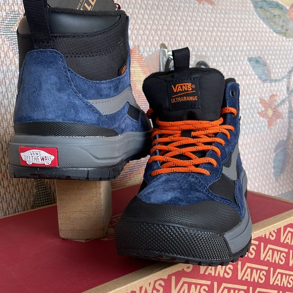 Vans Men’s Ultrarange Exo
Dress Blues/Black
VN0A5KS5LKV
Sneakers Hiking B… - Picture 10 of 16